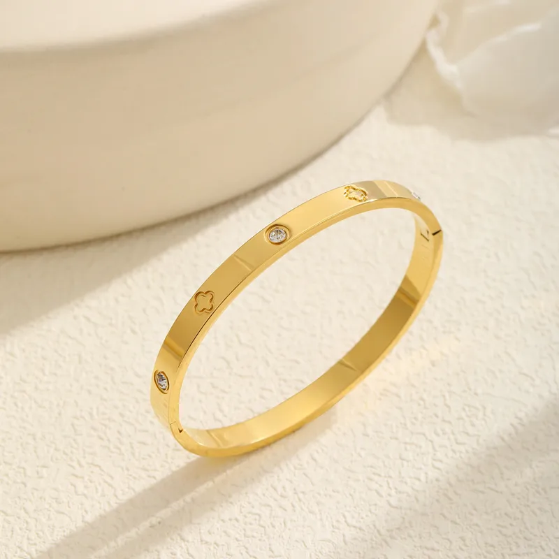 Golden Heart Plus Bangle