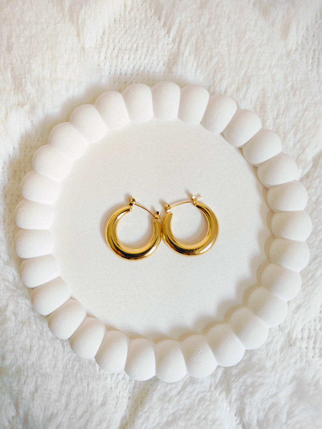 Bold Aura Hoops